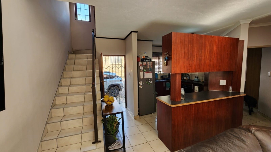 To Let 3 Bedroom Property for Rent in Cashan North West